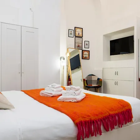 Archetto By The Vatican *